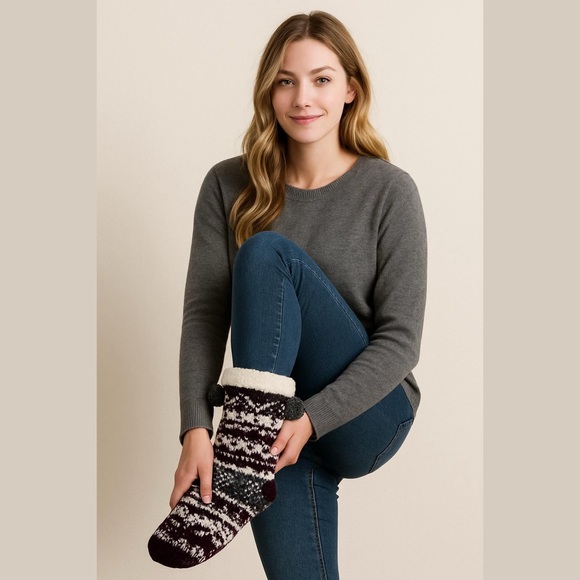 Muk Luks Accessories - Muk Luks Women's One Size Fair Isle Cozy Slipper Socks Burgundy Gray Shea Butter
